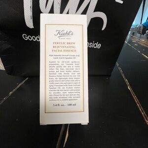Kiehl’s Ferulic Brew Rejuvenating Facial Essence